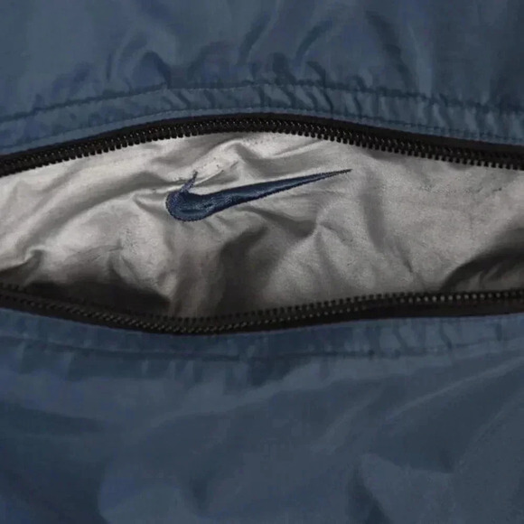 Nike Windbreaker  Jacket Blue Nylon Full Zip Reflective Stripes Size Large - Picture 5 of 12
